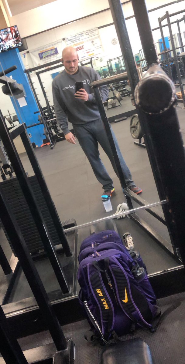 Baldbeauty0's tweet photo. That’s not from freshman year, but I think we can all appreciate it🤷🏼‍♂️ https://t.co/PlYZZUiocg