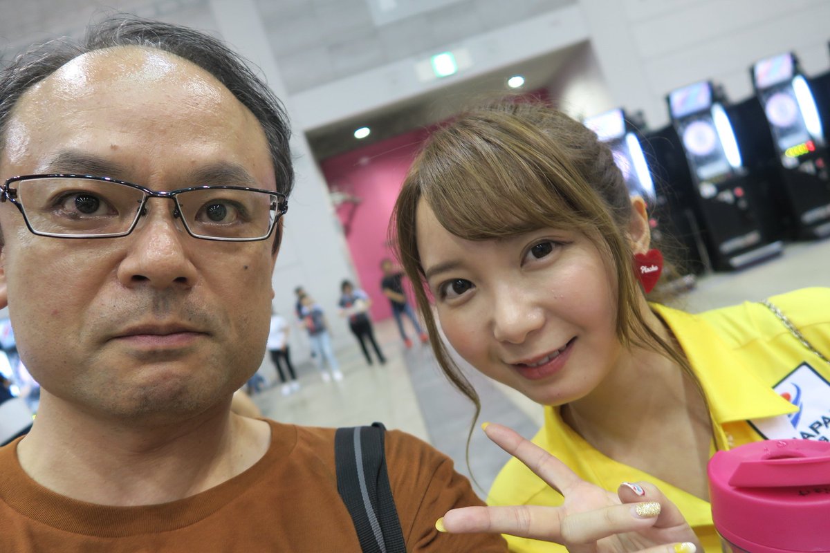 tbrook57's tweet photo. 今Gonzalez type3投げてるけど、まよんぬモデルのMAYO投げてみた。軽い分飛んでしまうな(笑)ある程度抑えて投げてみたらBULLに行くようにはなりましたが。やはり難しいね。
#森田真結子
#MAYO
#西哲平
#Gonzaleztype3
#かなり違う https://t.co/2MEvzmtuBB