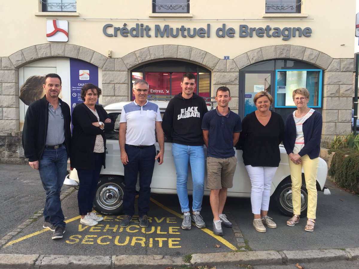 CCMCaulnes's tweet photo. Le conseil de la caisse de Caulnes se mobilise au côté de l'association Baroud Breizh. Cette association participe à 4L Trophy afin de collecter des fournitures scolaires pour l'association les enfants du Désert.  Nous comptons sur vous dons... https://t.co/qupIwR325w