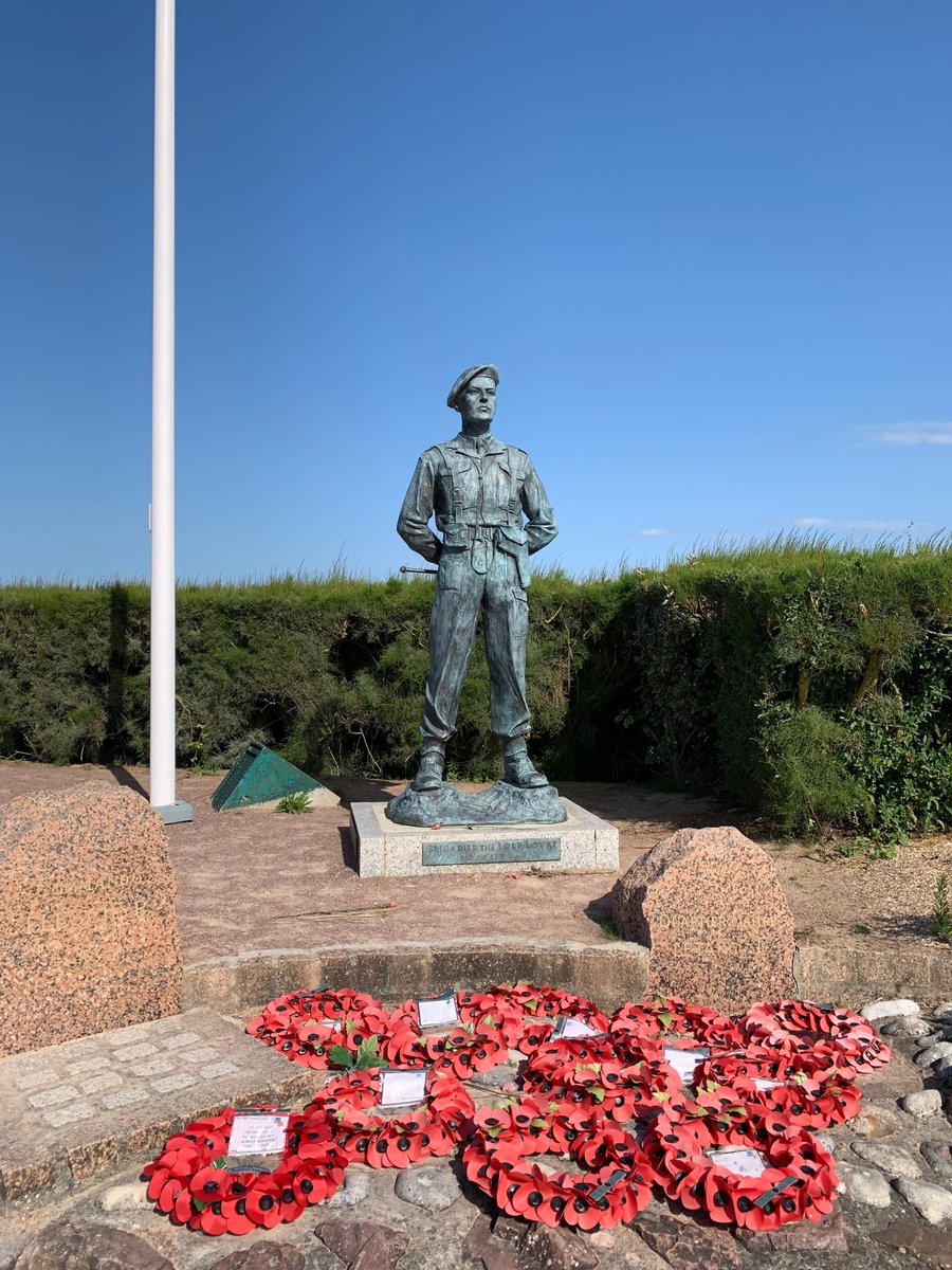 HISTORIA_SP's tweet photo. El Día D las fuerzas británicas desembarcaron en las playas de Juno y Sword. Aquí os dejo algunas fotos de mi viaje de este verano y extractos de mi artículo en mio blog 
https://t.co/sTwULlG6of 👇👇👇 #75dday #WWII https://t.co/ugRBxSLaFU