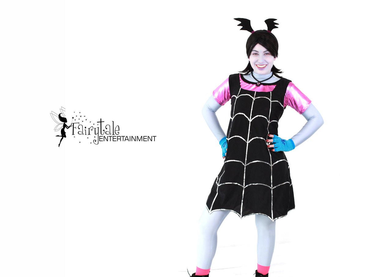 afairytaleparty's tweet photo. #TuesdayThoughts I may be blue with pointy teeth, but I'm not so different underneath!🦇
.
.
.
#Vampirina #Vampire #DisneyJunior #Detroit #Chicago #GrandRapids #MichiganMom #ChicagoMom #ChicagoKids #MichiganDad #ChicagoDad https://t.co/hCUfLN2tdx