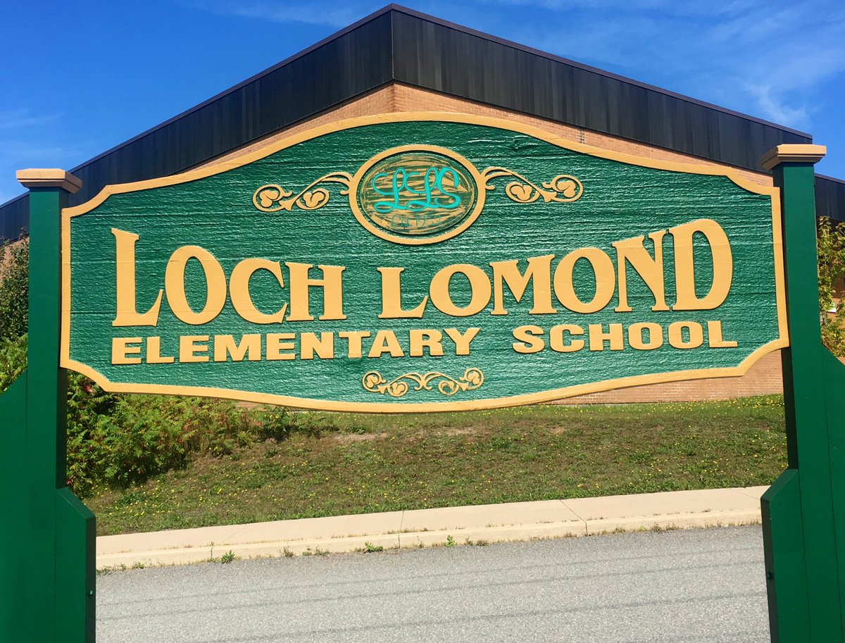 LochLomondNB's tweet photo. Itโs all in the details and our @ASD_South painters have an eye for details! Much thanks for repainting our original school sign to its original form! #LLSProud #LLSAlumni #LLSVolunteers https://t.co/sFcj09f6kI