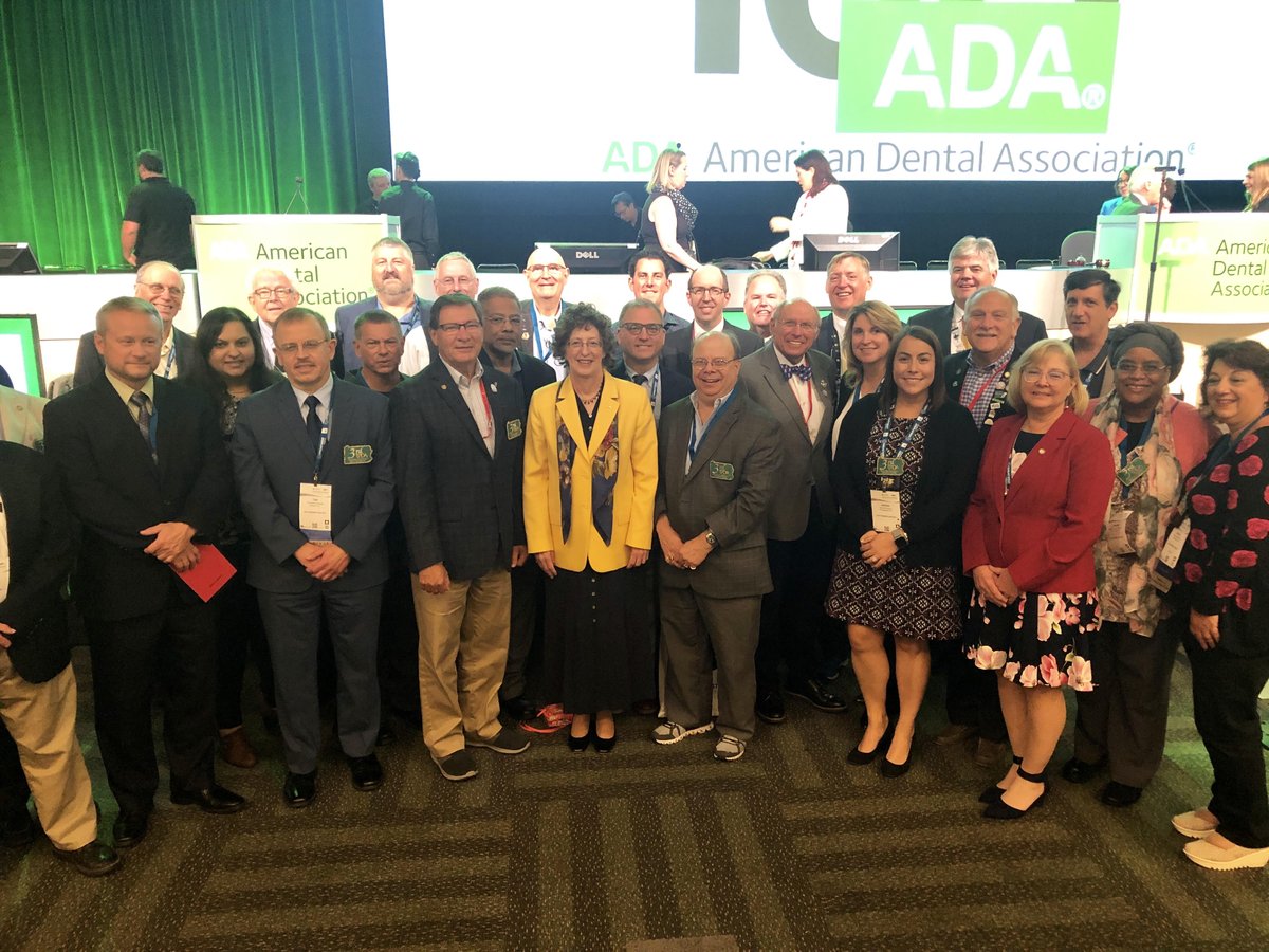 padentalassn's tweet image. PA Delegation in San Francisco. #adafdi2019 #PDAproud