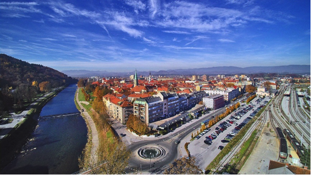 IMEASPlatform's tweet photo. Read on https://t.co/alBceu6yrf https://t.co/hi2wnDZSsI how @KSSENA_VELENJE and @MOCelje pointed out weaknesses and deficiencies in preparing #energy strategies on #local level in #Slovenia thanks to the work on Local Energy Concept (LEK) and @IMEASProjectAS tools.
#IMEASPlatform https://t.co/G4Xr6zokmI