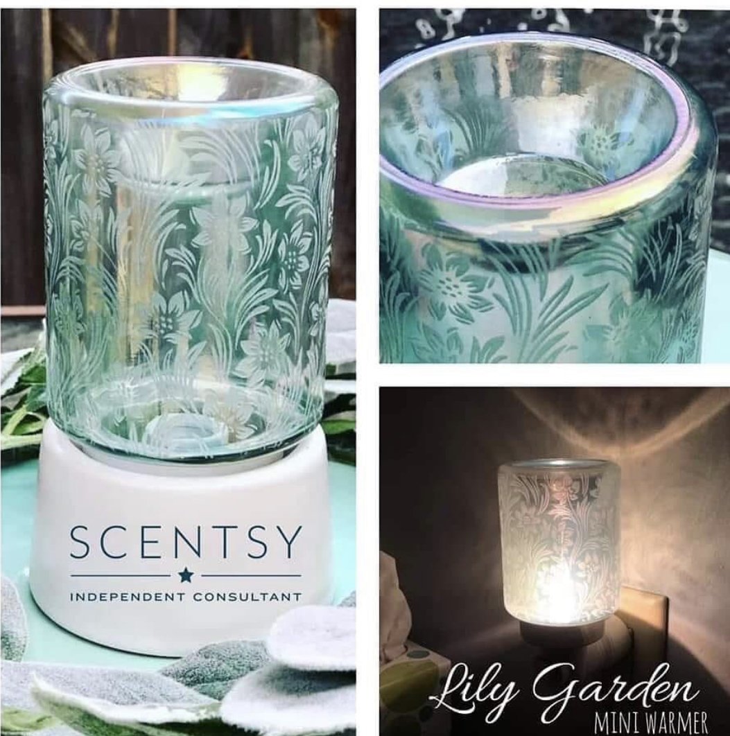 BookJunkie1979's tweet photo. One of my all time fav mini warmers! Grab a table top base and make it a table warmer! #miniwarmer #scentsy #scentsyconsultant #warmer https://t.co/k8cSScTOxO