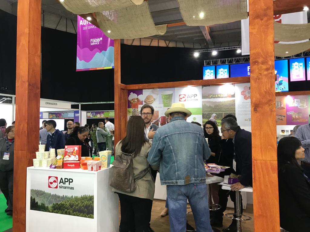 APPGroup_ID's tweet photo. We're excited for opening day at this year's Espacio @eFoodService Exposition in Santiago, Chile (#efs2019)! Stop by booth A-119 to learn more about our #innovative and #ecofriendly, #biodegradable Foopak product line: https://t.co/NMz3BOAI4b https://t.co/zHjpGQzWjp