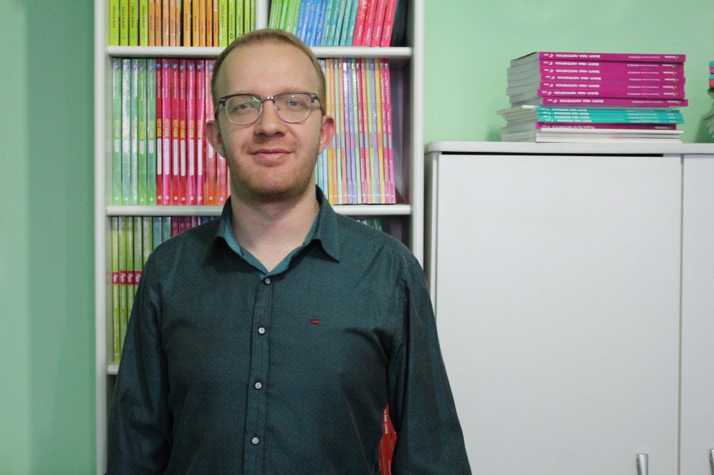 CorreioLageano's tweet image. Professor e diretor de Ensino da
Secretaria de Educação
de Lages. #DestaqueCL #CLMais #CorreioLageano clmais.com.br/clentrevista-c…