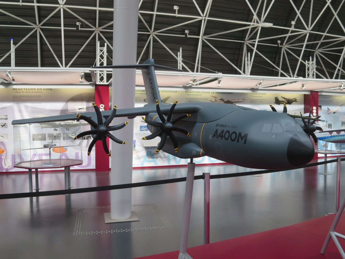 トゥールーズ博物館見聞録その1 航空博物館アエロスコピア Togetter トゥールーズ博物館見聞録その1 航空博物館アエロスコピア Togetter