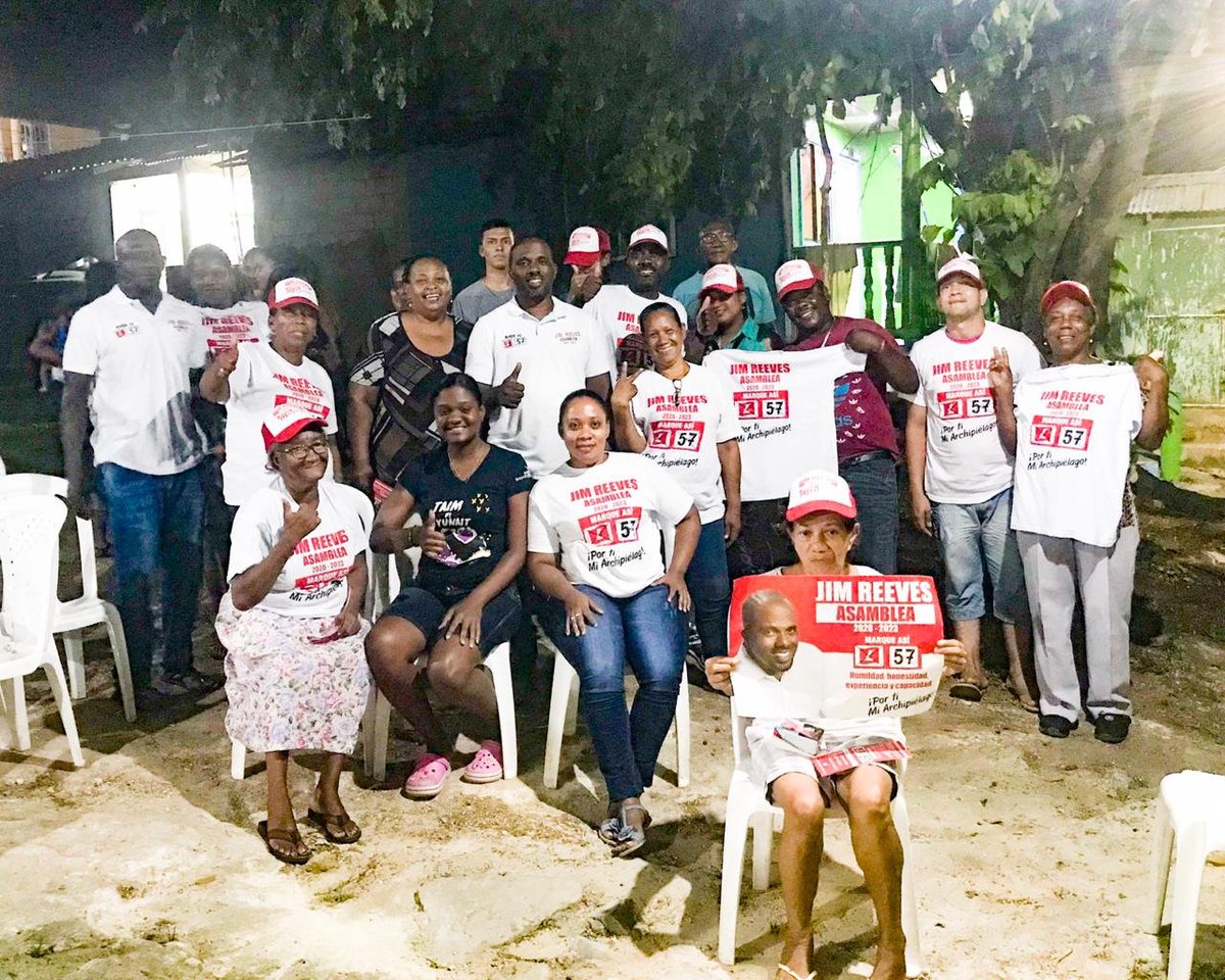 JimReevesP's tweet photo. EN/ We were also received & could share our proposals with the Flowers Hill community. Only gratitude for you all. FOR YOU MY ARCHIPELAGO! #L57 #jimreevesassembly #Humility #Honesty #Experience #Capability #foryoumyArchipelago #IamwithNicolás 2020-2023 https://t.co/9jr4npf31E