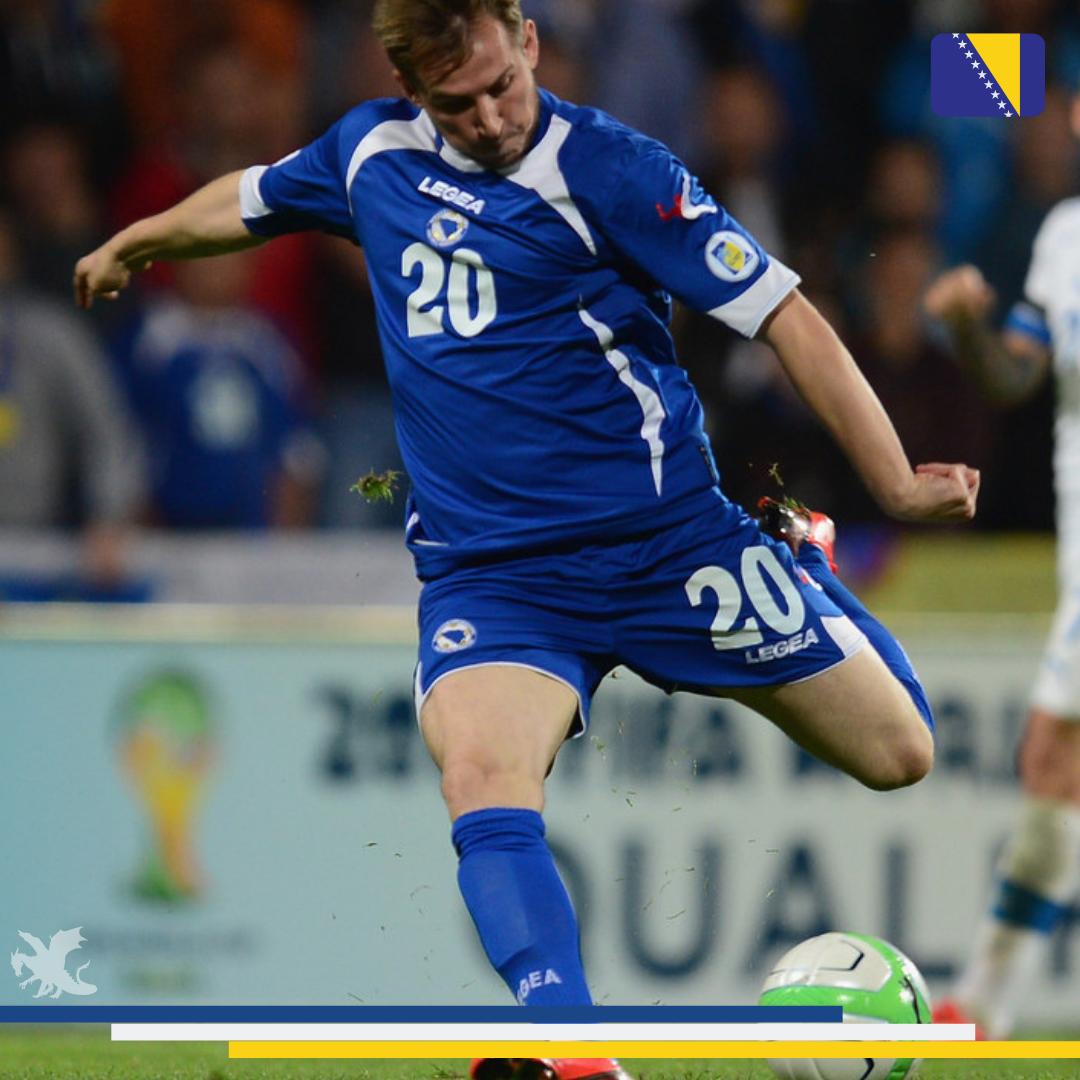 Zmajevi_STATS's tweet photo. Prije tačno šest godina, u drugom nastupu za reprezentaciju @NFSBiH, #IzetHajrovic je fantastičnim golom Zmajevima donio pobjedu nad Slovačkom i ostavio nas u igri za plasman na SP 2014. Iako je jedan od najboljih igrača @gnkdinamo, kod Prosinečkog nije odigrao ni minute. https://t.co/gXOVS8srvS