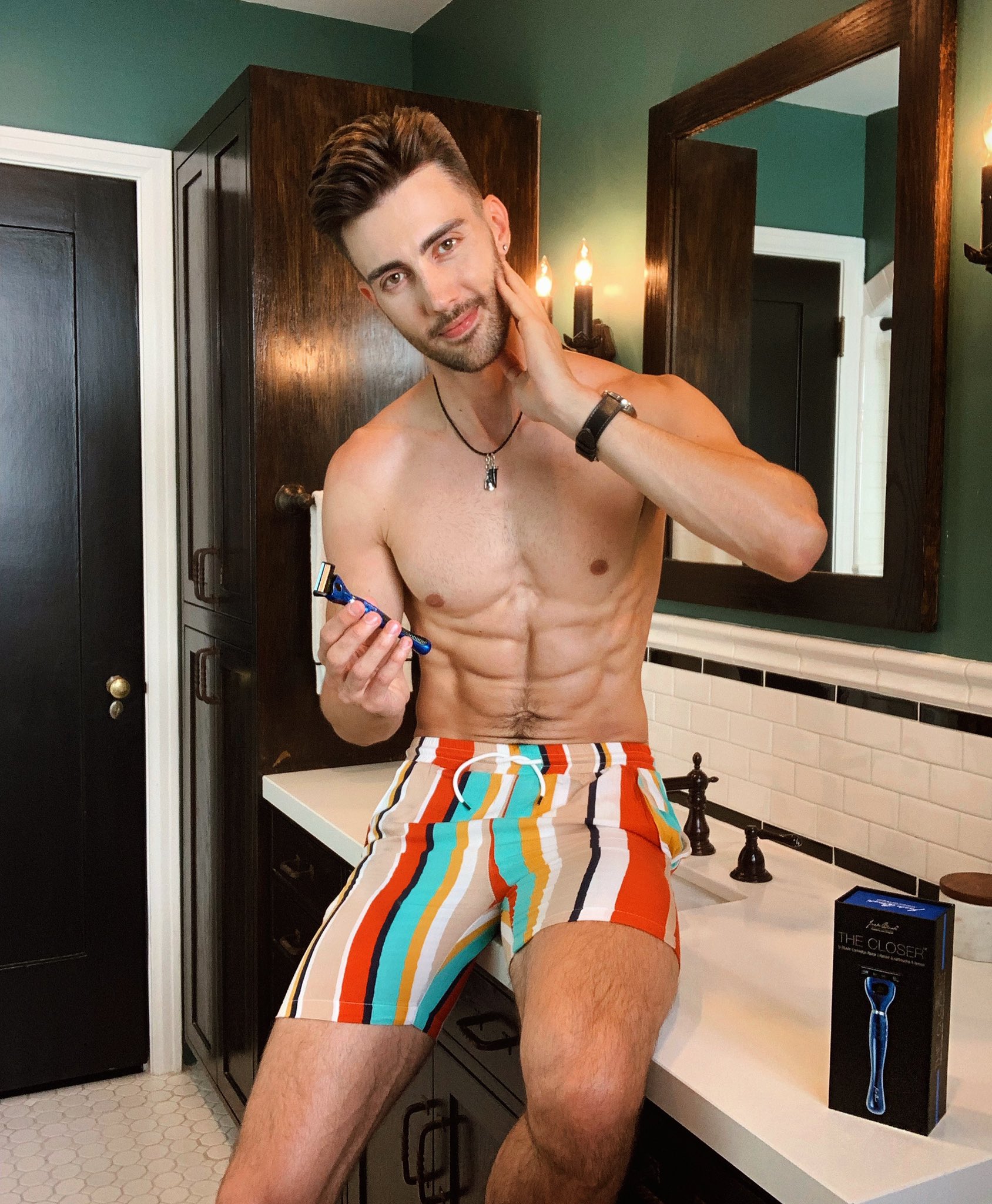 TW Pornstars - T R A V I S | B R Y A N T. Twitter. New shorts. Who this? Or  huge miss?. 6:58 PM - 10 Sep 2019