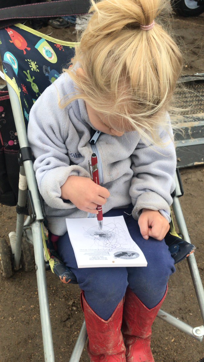 Soarindriveover's tweet photo. 🤗 pens and paper for the kids #soaringeagle https://t.co/qO8QtPjbeQ