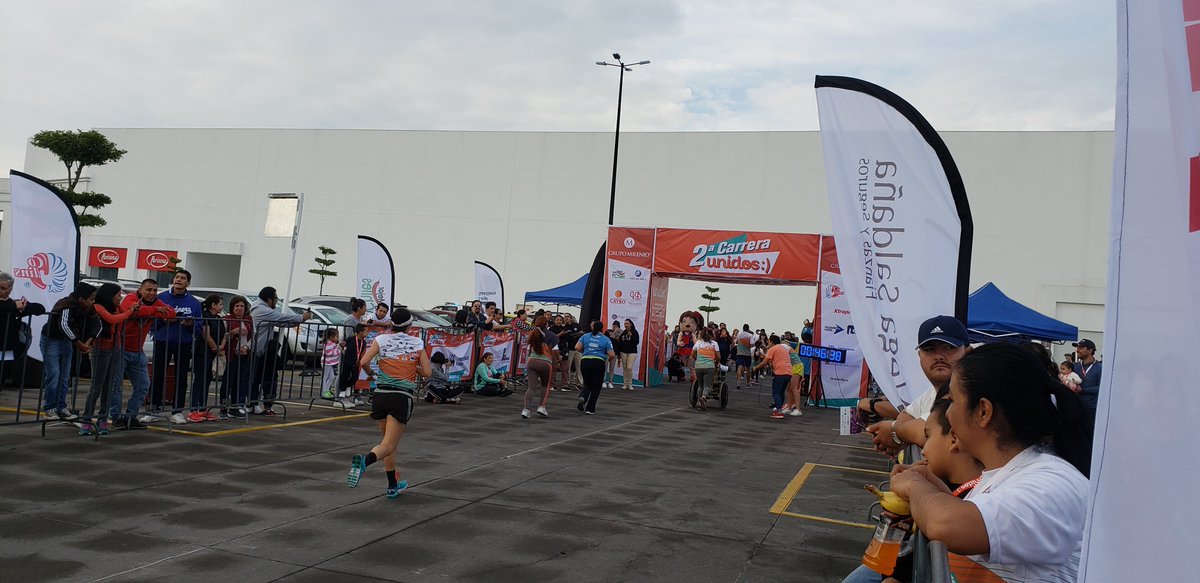 reacsamx's tweet photo. El equipo #reacsa formó parte de la #2aCarreraUnidos🏃 #unidosgdl #runners 😉🏆🎉 https://t.co/tf9TxKx8VB
