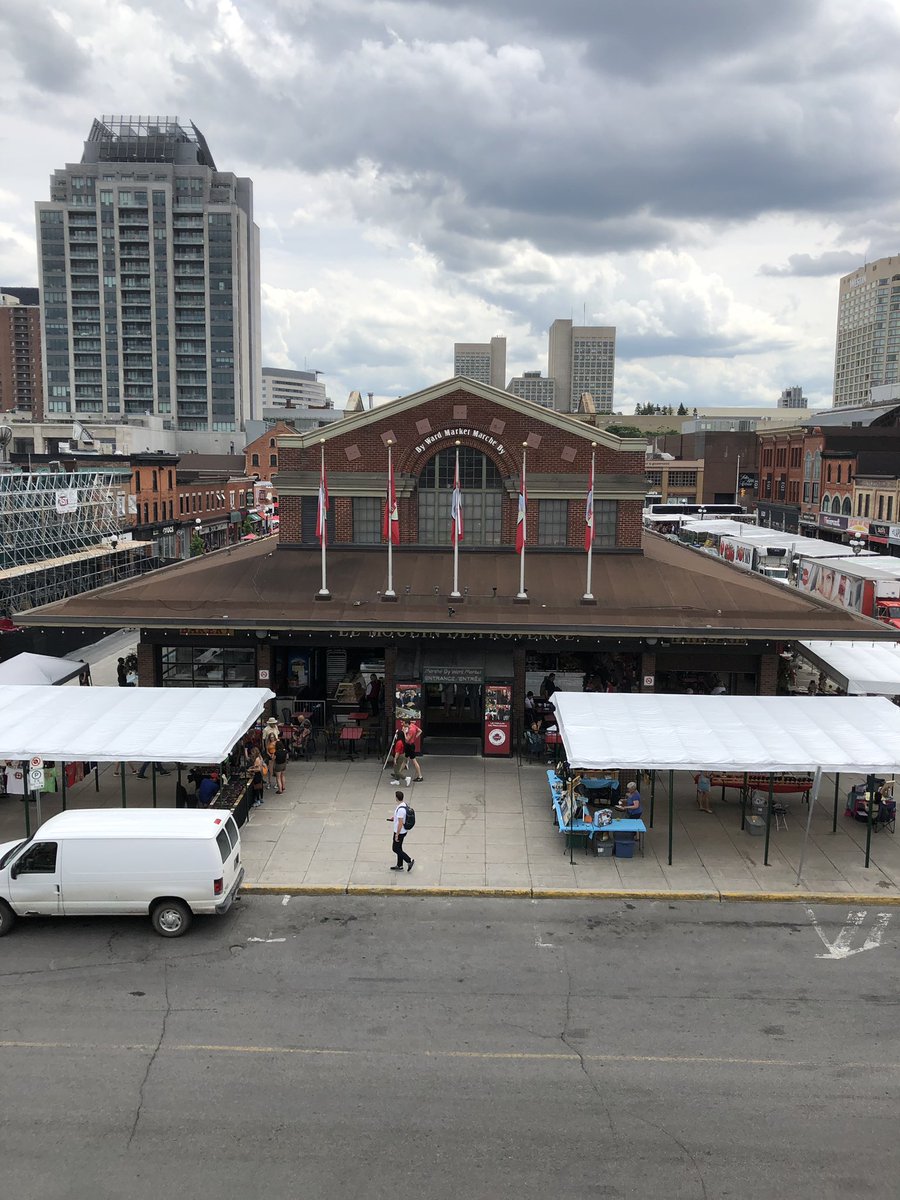 OttawaMarkets's tweet photo. Grey skies? #OurByWard literally has you ‘covered’ indoors and out, seven days a week! #WhyWaitForTheWeekend https://t.co/LadupFHTvD