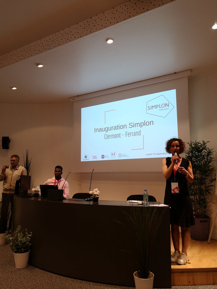 AVitrolles's tweet photo. Bienvenue @simplonco 1ère promo #clermont ! #formation #codepourtous https://t.co/uiGmTFQ3gp