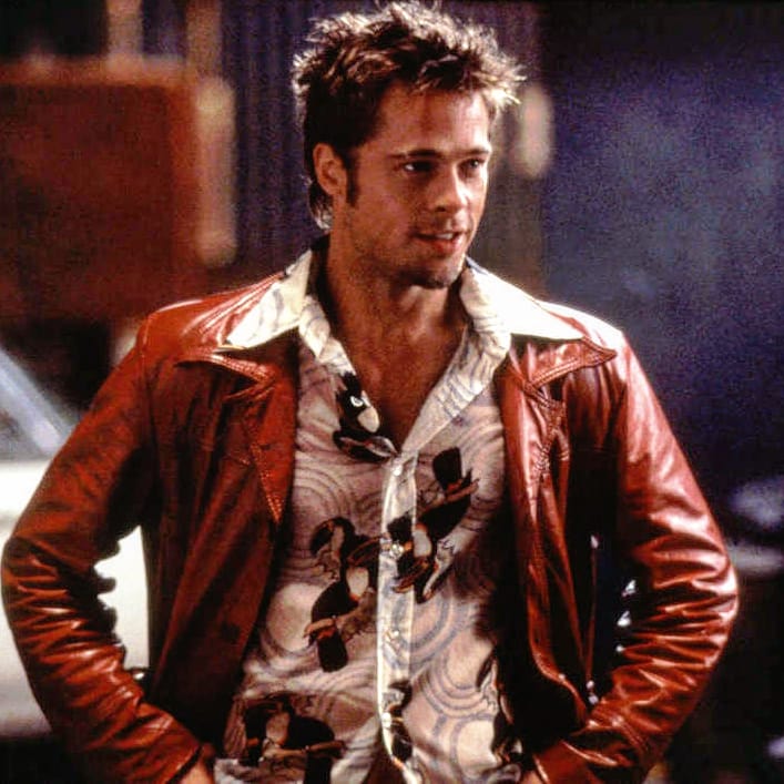 AlohaSpotter's tweet photo. #FightClub premiered at the Venice International Film Festival on this day in 1999. 🎥🧼👊 In the film, Tyler Durden (#BradPitt) wears two #alohashirts -- one features #toucans over a concentric circles background, the other has an all-over #mapleleaf print. 🌺🌴🍁 https://t.co/Eth6wVbPSS