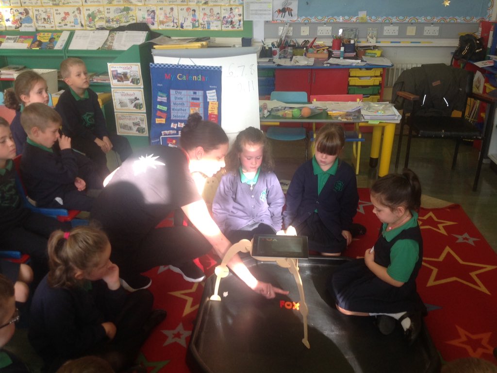 StMalsColeraine's tweet photo. Primary 2 loved their animation taster session this morning. A big thank you to Dee from @ClcNerve for sharing her expertise with us! We are looking forward to making our own animations in October. #nervecentre #usingict #animation #myp2superstars https://t.co/z4u2RY2lpl