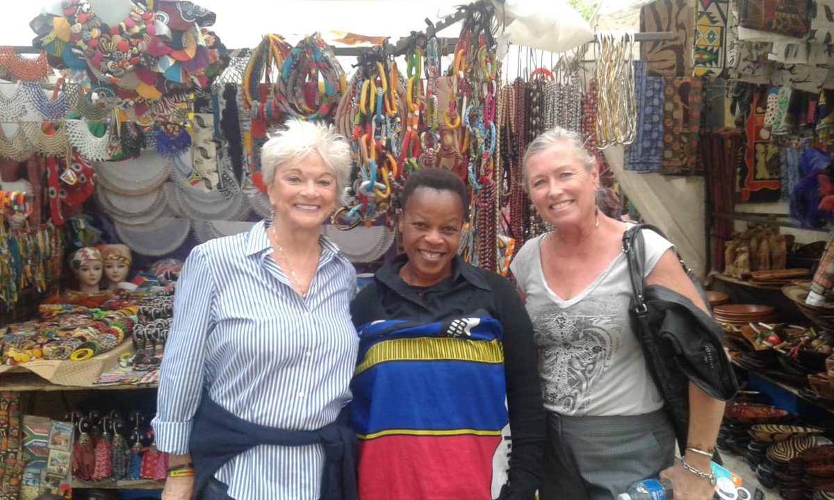 CapeTownGayTour's tweet photo. What an amazing day Susan &amp; Crystal from 🇺🇸 have had with Guide Werner today on a City &amp; Kirstenbosch tour, many more fabulous tours to come over the next week! #capetowngaytours #gaycapetown #gaytavelsa #gaytours #gaytourguides #gaytourssa #gaytravel #gaytourssouthafrica https://t.co/f7rC98wpgF