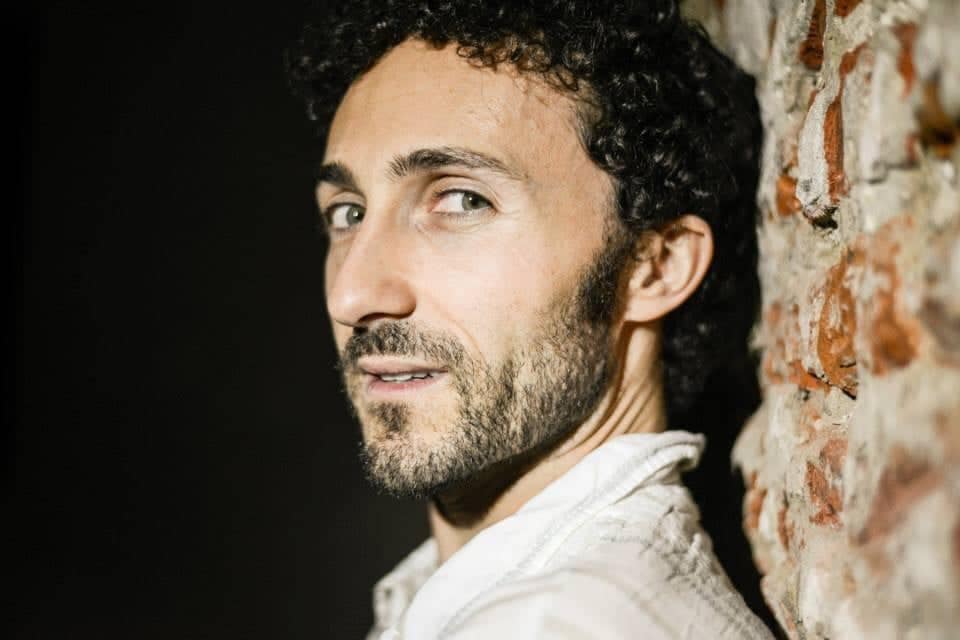 It’s with great pleasure that we introduce our lead actor, Claudio Del Toro, from Italy. Claudio received 5 stars from The British Theatre Guide for clown show "Goodbye I'm Leaving" during Edinburgh Fringe 2018... we are super excited to have him with us!🎉
#TheAffairTour