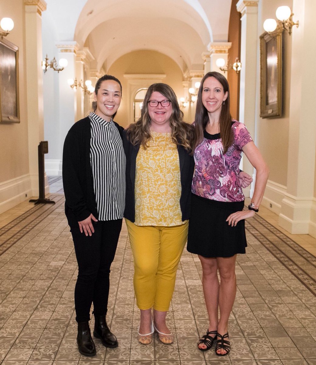 KathrynBertine's tweet photo. WE DID IT!!!! 💪👊 #AB467 Equal Pay for Equal Play passed by CA Gov @GavinNewsom! A societal shift toward equity &amp; progress. We have moved the dial forward, proving women’s inclusion matters. The impact of this bill will reach far beyond CA. Read more: https://t.co/ytkgKnXhkq https://t.co/zGhCHgODpB