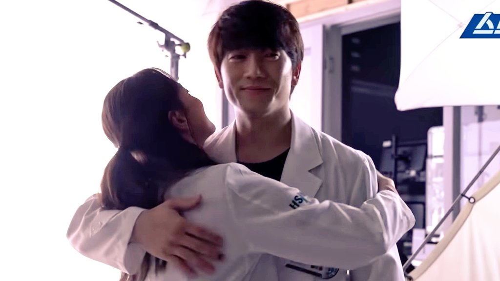 Skmgtt's tweet photo. #Jisung #LeeSeyoung #DoctorJohn
#DoctorYohan #지성 #의사요한 💉 https://t.co/yDQi3s36Kp