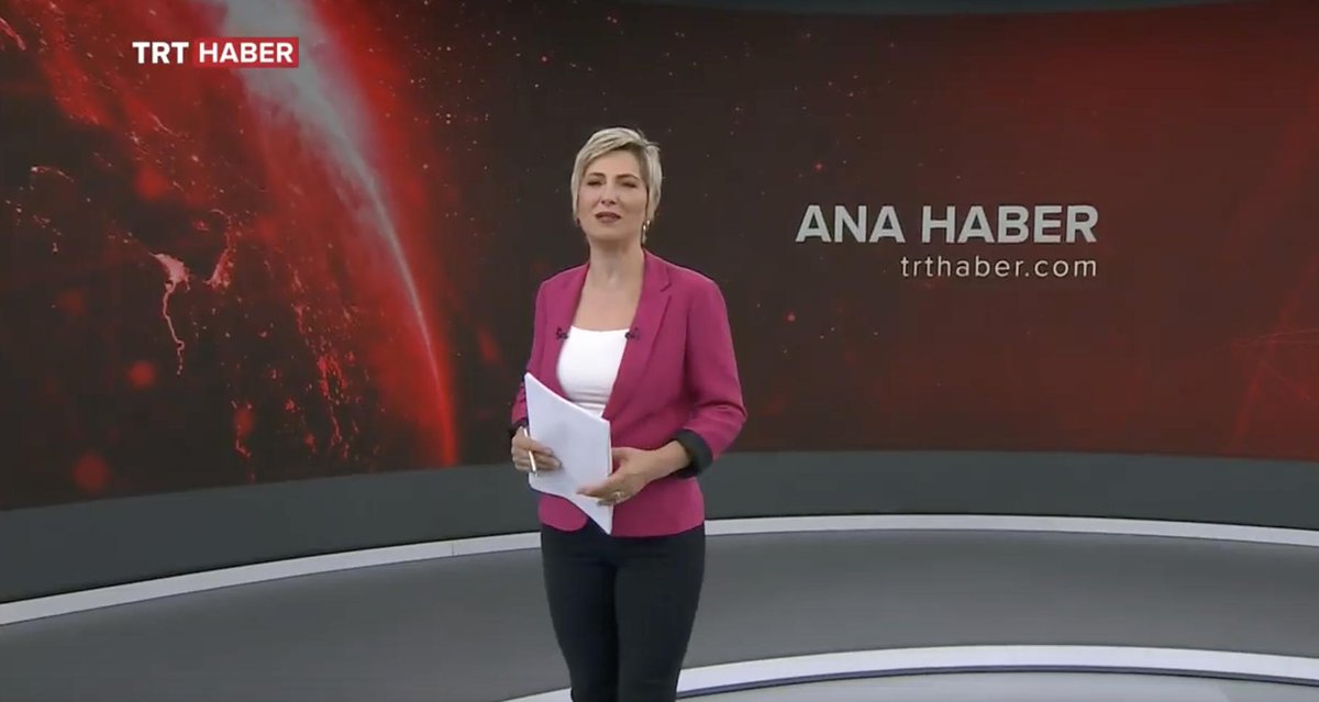 Ana cristina dias. первый ана. первый ана. значок 1 канала. Ana haber двойник.