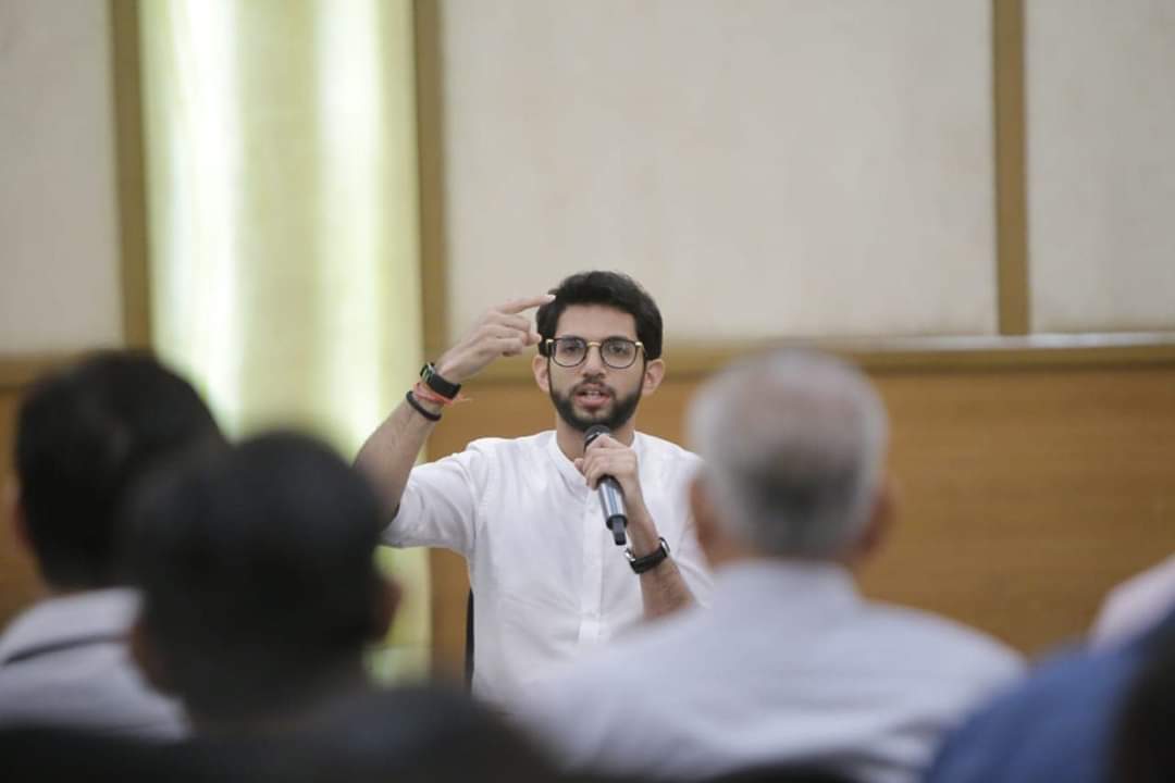 SheetalSheth_'s tweet photo. #FriendsofAadityaThackeray
chapter 2 today. An extremely interactive session, positive suggestions and enthusiastic exchange of ideas to impact the society... Many more to come !
@AUThackeray 
@SardesaiVarun 
@ShivSena 
@yuvatiyuvasena 
@IMyuvasena https://t.co/ZEF97GL1Of