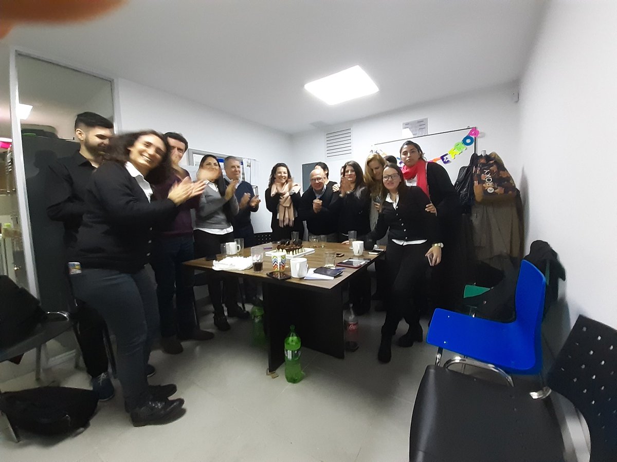 LuisLeonardoIz1's tweet photo. Ayer, en Lomas de Zamora, festejamos el cumpleaños de @YasminMontoro ! Gracias @Osdepym . @acavassa29 @Valeria94484699 @Lili89005055 @garicochi @agustinalonsso @WalterLuongo @mellpachao1 @MaidaCaceres2 @vericalduch @marcelocascalla https://t.co/qMqDh18F5R