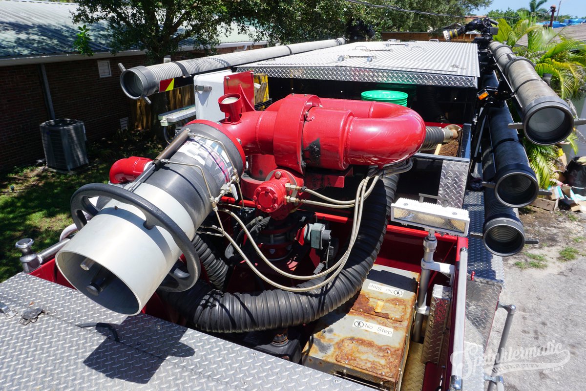 Sprinklermatic's tweet photo. Take a look at this beauty! #BrowardCountySheriffFireRescue #Engine206 drew lots of attention at our class on 8/28 instructed by Captain #BillGustin. The M-Truck is out of #Station6 aka #SeaportCommand. This hi-tech monster has plenty of muscle to serve the #PortEverglades area. https://t.co/Z97PIX9jls
