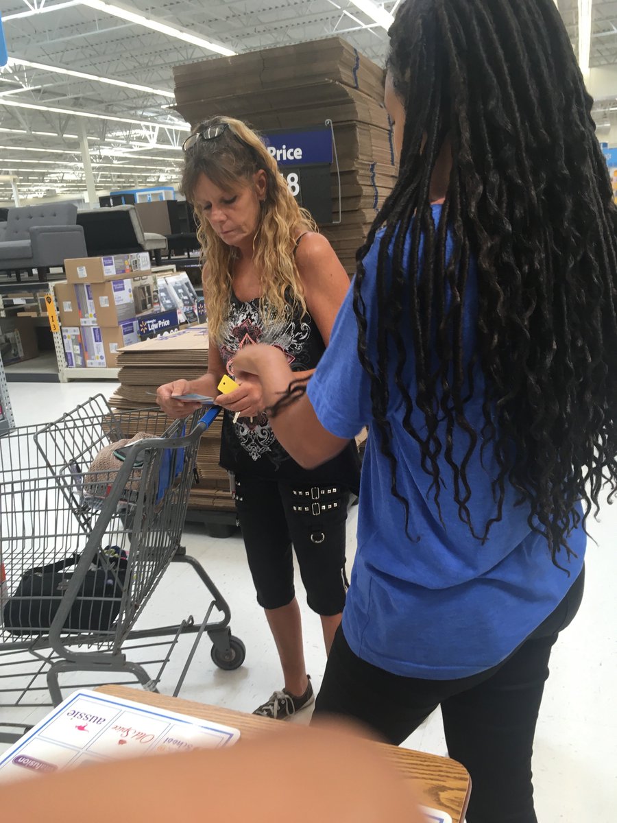 OneStoreAtATime's tweet image. Our back to school stop in Jacksonville AR #followmetowalmart