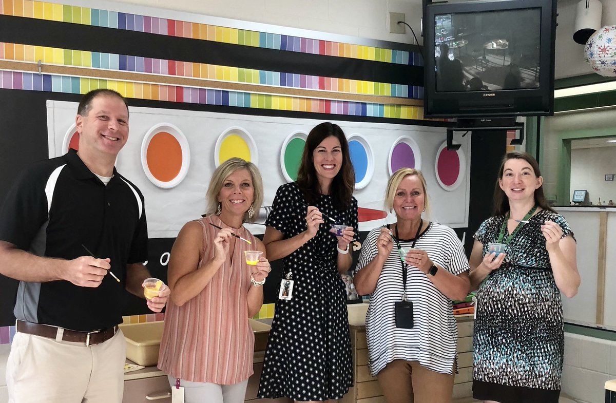 CindySmithMason's tweet photo. #MCSTeamsof8 #trustandcommitment https://t.co/Bm29vyguYu