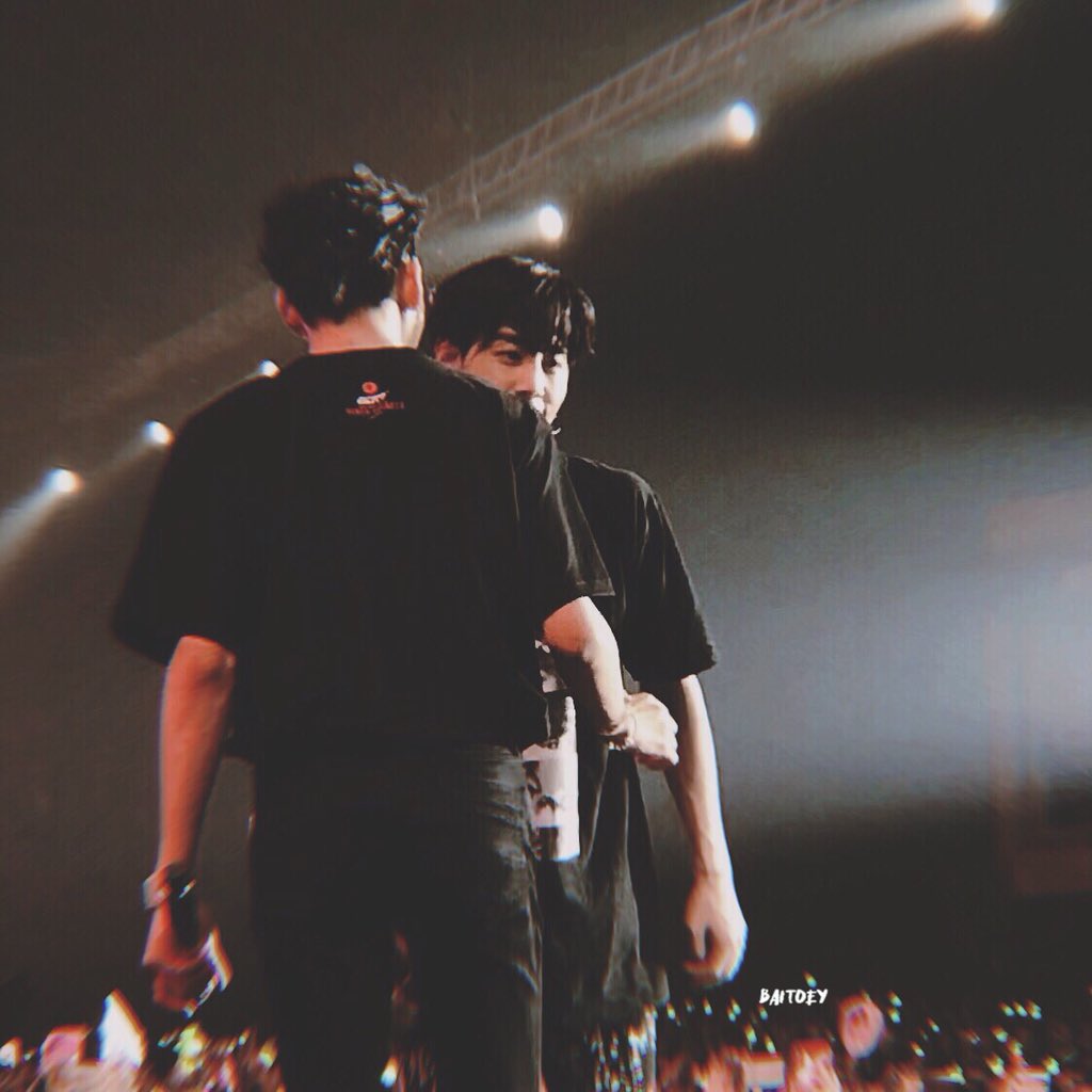baitoey0413's tweet photo. สอนภาษาไทยเก่ง
#MarkBam https://t.co/Mo7sFEWbUl
