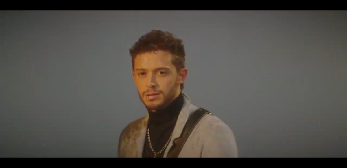 ruggexchiara's tweet photo. Sin palabras! Solo diré que... ME ENCANTÓ!!

Un video tan sencillo, pero que dice mucho. Me encanta y la letra más! Literal la he escuchado todo el día!! 
#NoTeVoyAFallarvideo 
https://t.co/0plzFi44Pd @_ruggero https://t.co/1IXjy5eCDX