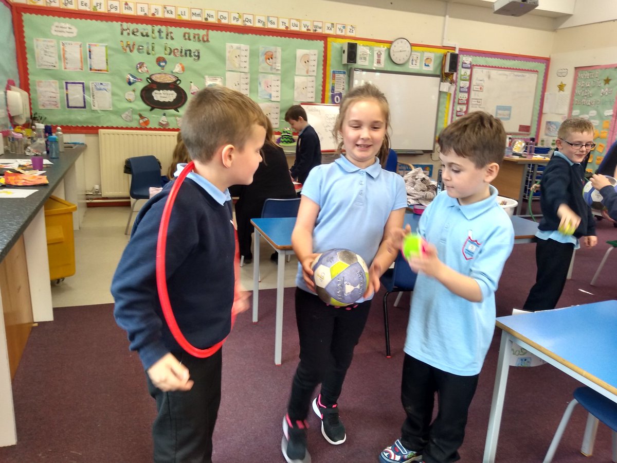 MissPark89's tweet photo. Today we started our new topic - Space. We used different sized objects to demonstrate how the Earth and moon rotate around our sun ☀️🌍🌝 @greenriggps1 https://t.co/ch06yAQP0o