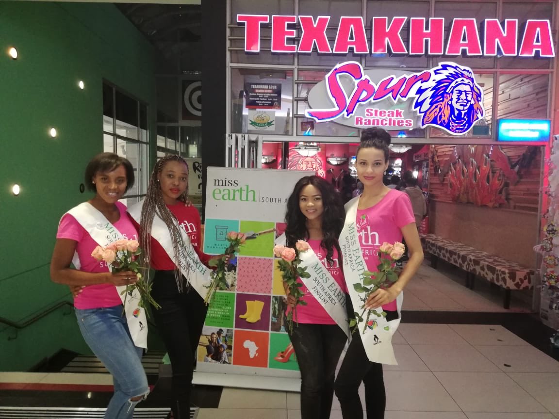 EllaBellaLeite's tweet photo. What a way to start the final Gala week with a dinner together with the @missearth_sa finalists #MissEarth2019 
@SpurRestaurant 
#Spur @RosebankTheZone thanking 🌱💚 
 @rnbfamilyfoods @zaheerabayat https://t.co/otJ8Q1dO4L