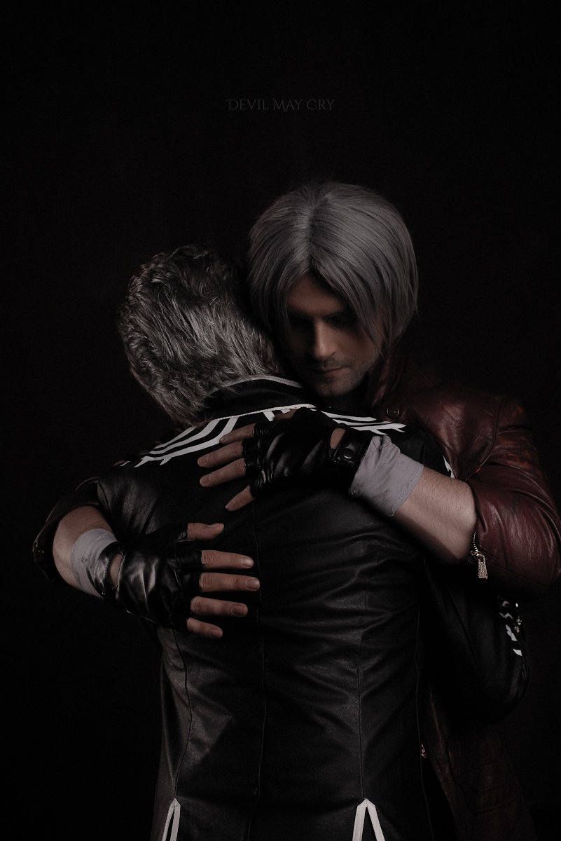 GraysonFin on Instagram: Remember my SSS Dante cosplay? 😏❤️ #dante  #devilmaycry #dmc #dmc5 #dantecosplay