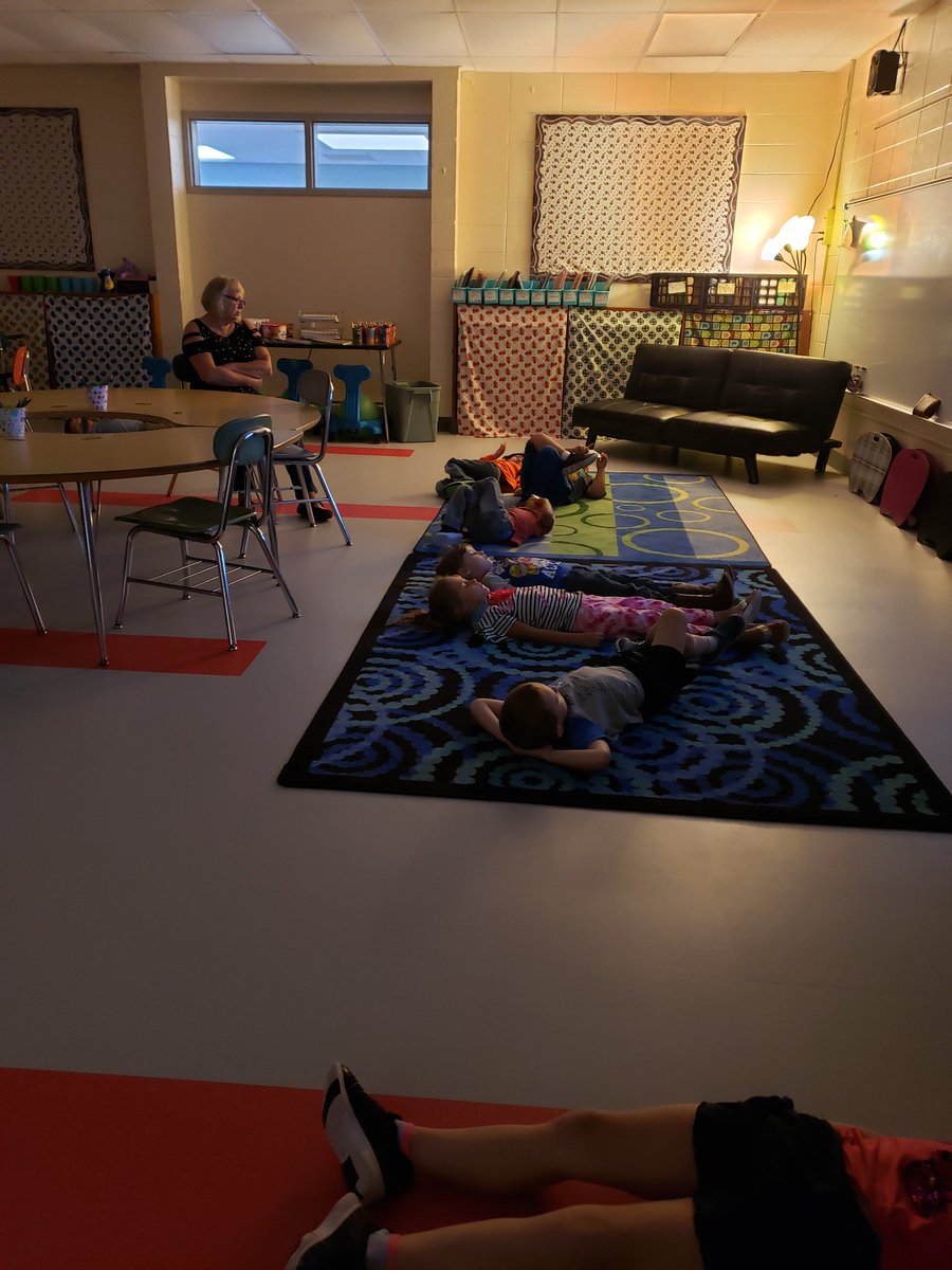 Amber_Nelson_28's tweet photo. Today we started practicing mindfulness in Kindergarten! The kiddos did so well and loved it!!! https://t.co/yXRF755XbD