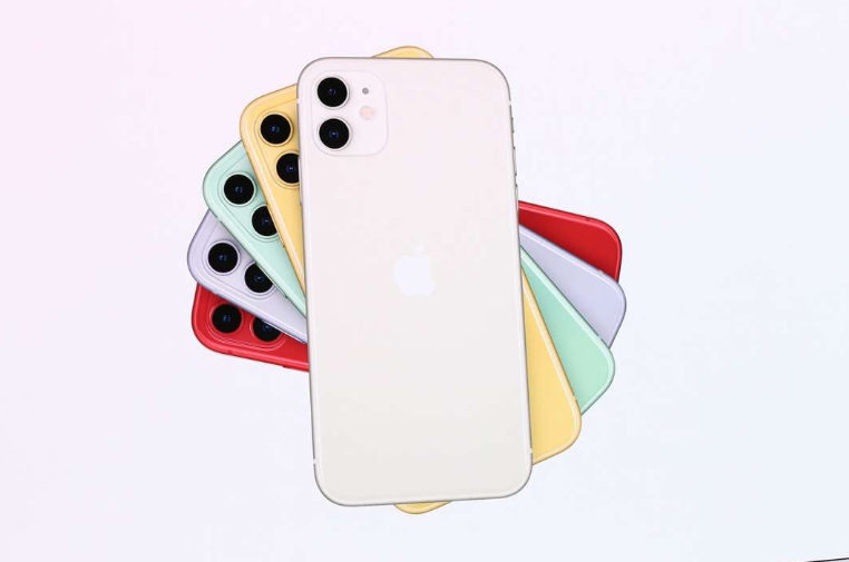 TechCrunch's tweet photo. Here's the iPhone 11! 

Dual camera model in multiple colors up first.

White, frosty green, yellow, silver, black and red.

https://t.co/2kYLctPeDr #AppleEvent https://t.co/dYpjG4DW7M