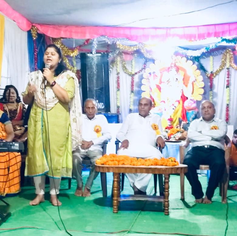 MousamBisen's tweet photo. आज बालाघाट के वार्ड क्र. 32 में एकता गणेश उत्सव समिति और वार्ड क्र. 26 में बाल गणेश उत्सव समिति द्वारा आयोजित आरती में सम्मिलित होकर गणपति बप्पा की पूजा अर्चना कर आशीर्वाद प्राप्त किया। समिति सदस्यों और स्थानीय जनों का आमंत्रण के लिए आभार https://t.co/s0GG2XsNRk