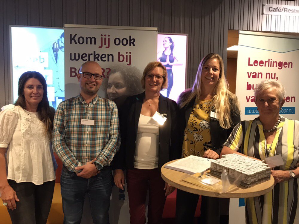 stichtingboor's tweet image. Vanavond zijn we aanwezig op de informatieavond zij-instromers georganiseerd door gemeente Rotterdam. Wil jij (misschien) als zij-instromer starten? Laat het ons weten! #rotterdam #onderwijs #stichtingboor