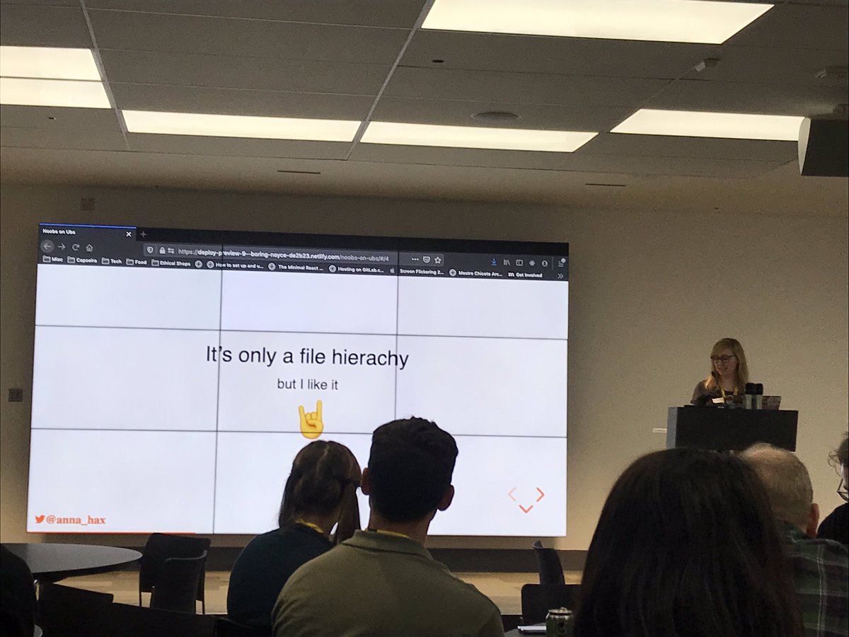 Loving the talk on Noobs for ubs by <a href="/anna_hax/">Anna 🏠</a> <a href="/nottsjs/">NottsJS</a> and working at rocket  pace typing my notes!!!