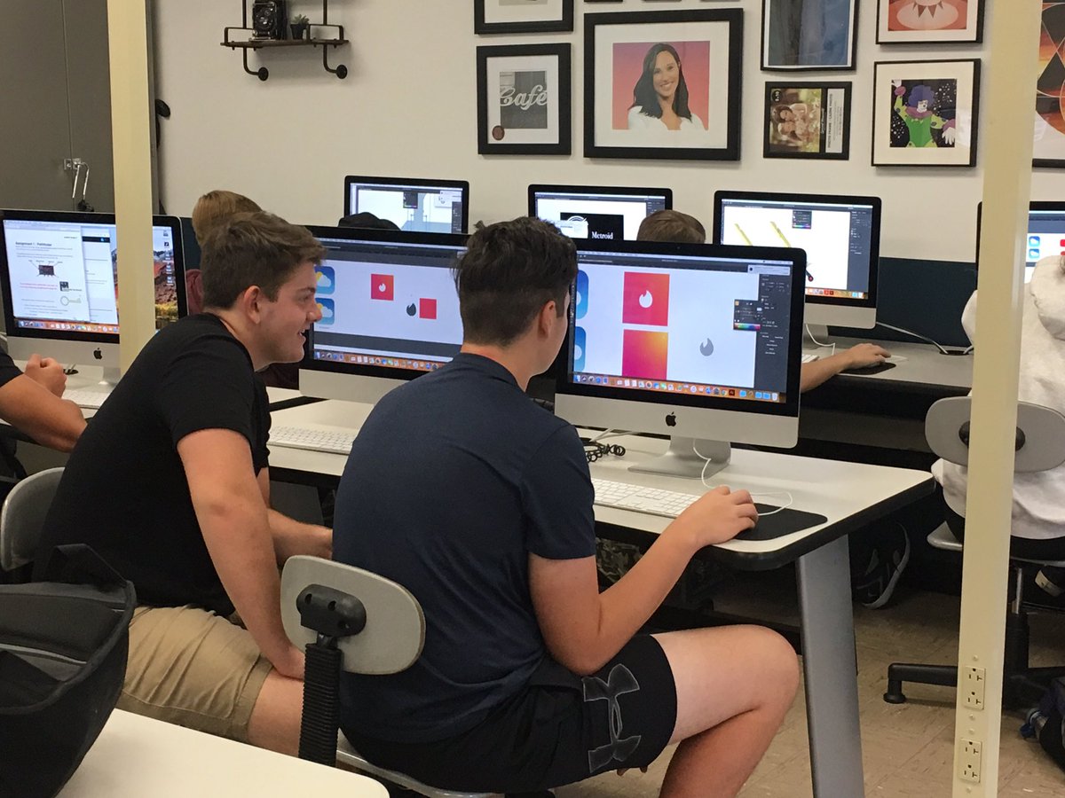jbarnes_art's tweet photo. Lots of different work being done in the art room!! #graphicdesign #studioart #film #compapps #mhsart1920 https://t.co/gbOz3b0p4B