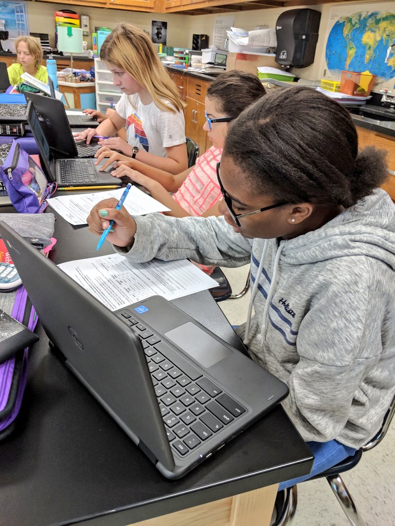 We used our Chromebooks for a germination simulation in science and we are learning about different types of variables in a controlled experiment.  @ExploreLearning #sciencesimulation  🌱