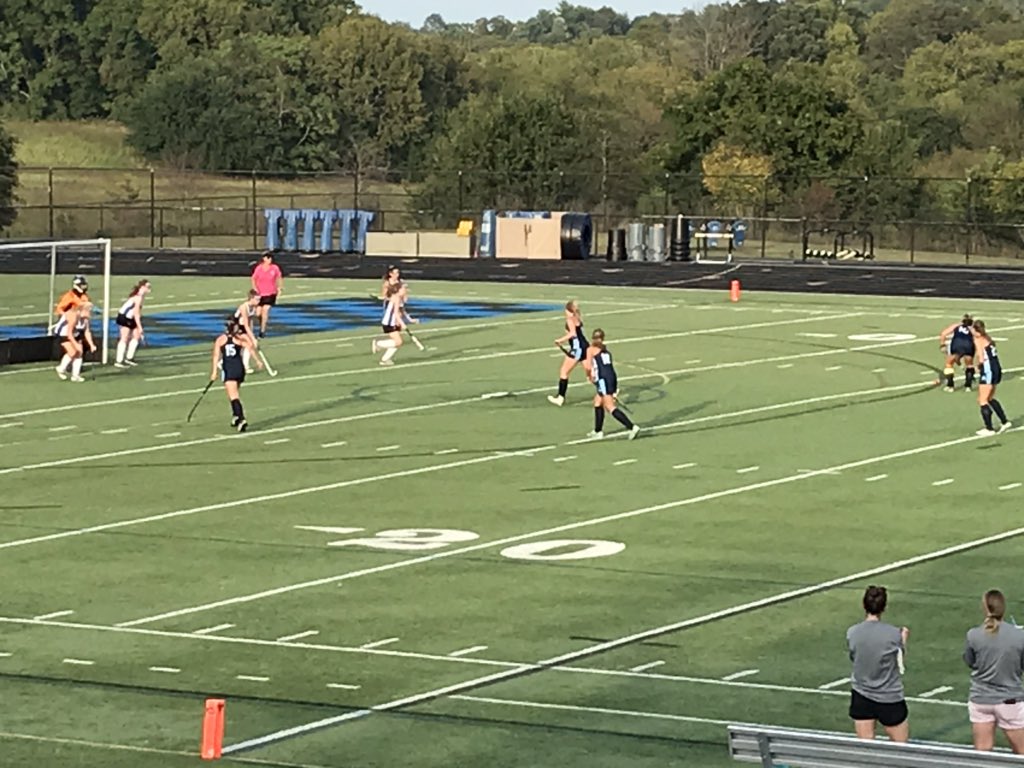 vandygirl1998's tweet photo. Congrats to the SBFH varsity team! Tonight marks their first win of the season, 2-1 over Tuscarora. Proud of how hard this team keeps working - and continues to improve every single game! #SBFH #sboe https://t.co/oxTcSg2GRz