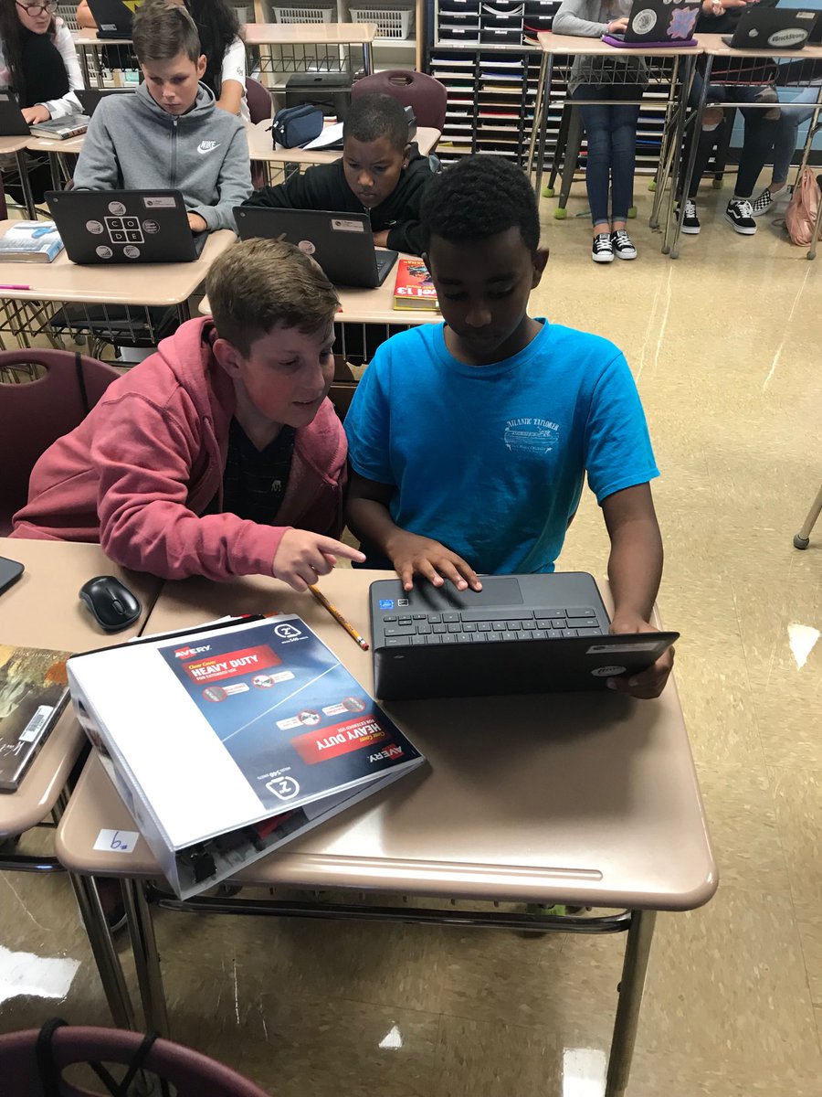 LauraShirkey's tweet image. This is what cooperation looks like... #cwmschangemakers #CWway #CWMS_office