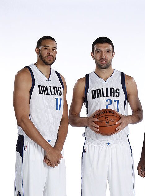 DallasMavsDaily's tweet photo. Remember that weird thing in Summer 2016 https://t.co/CoazZsivB1