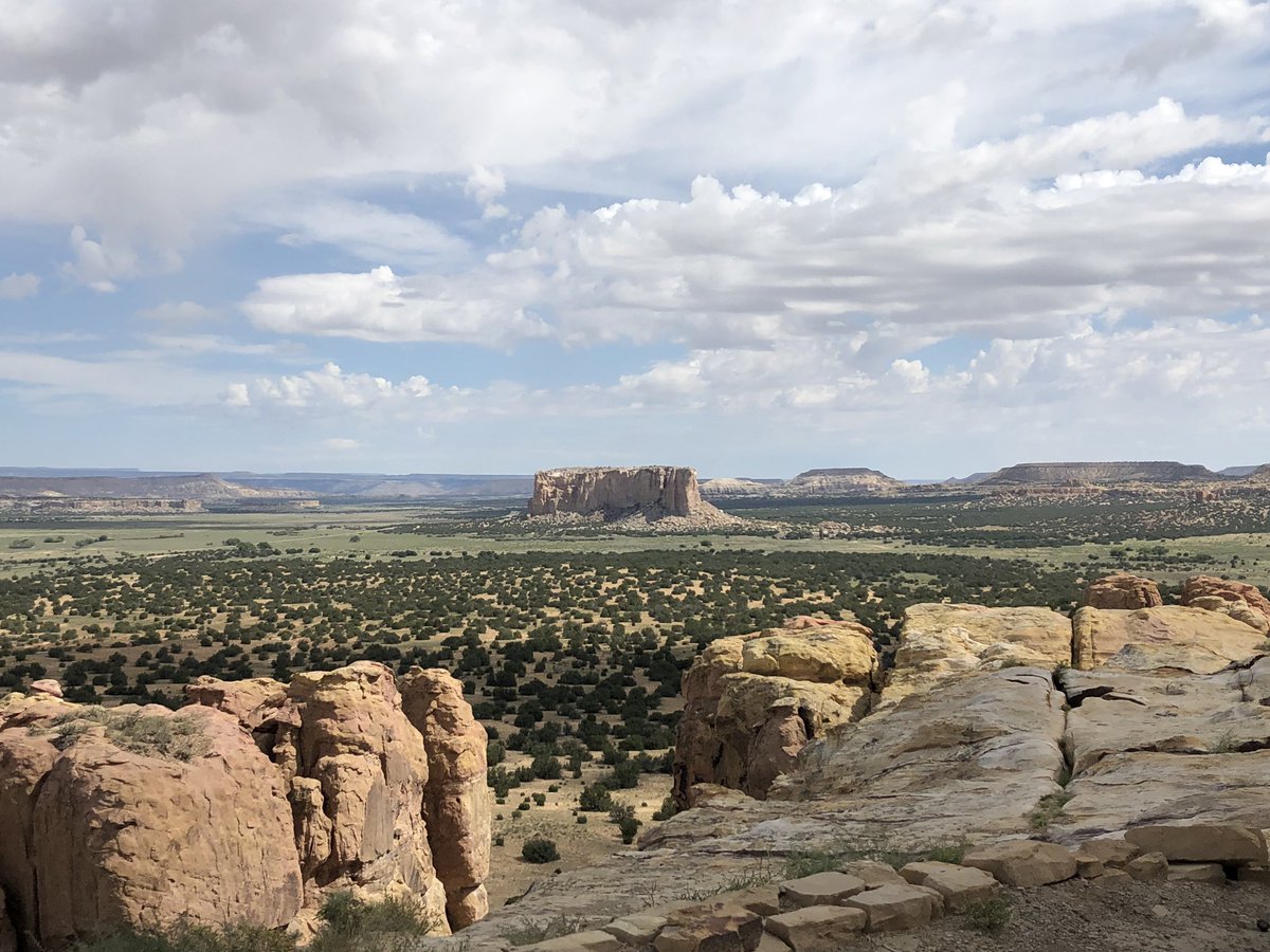 VickyTebbetts's tweet photo. Desert morning. Stunning beauty &amp; #history at @AcomaPueblo. #AgriCULTUREAgriFUTURE #NASDA2019spousetour #newmexicotrue @NASDAnews @NMDeptAg https://t.co/6WFkbnIdEn