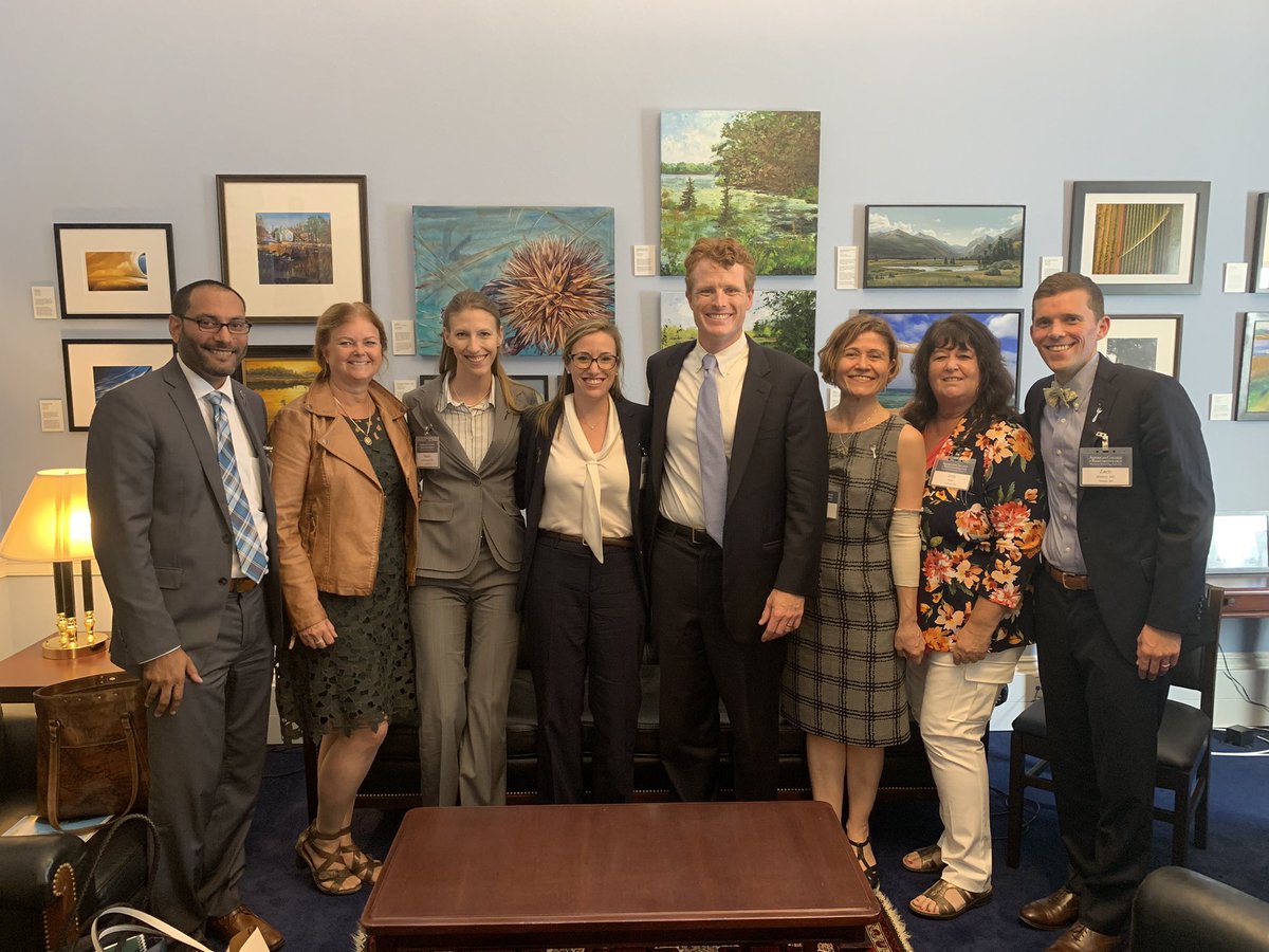 Huge thank you to @RepJoeKennedy for his time with our @ACRheum MA team for #Act4Arthritis working on #steptherapy and #workforceshortage to improve access and care for patients! #RDAM @ACRSimpleTasks @WhereTheresAWay @mauraiversen @zach_wallace_md @jodypsorejoints @NaomiRheumMD