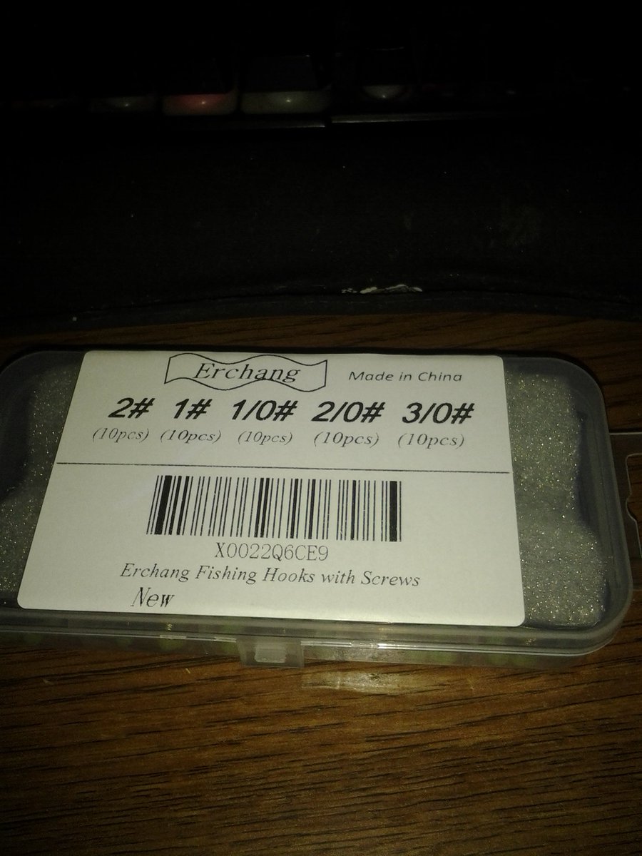 cfenn123's tweet photo. Nice product 50 fish hooks ten of each size.
sizes 2,1,1/0,2/0,3/0
with plastic case. I used to caught some cat fish the hook worked great.  Made from high carbon steel.
https://t.co/VbeMowdDhL https://t.co/vR0GJ4u6vf