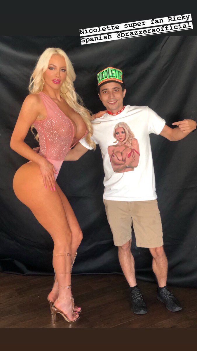 Nicolette shea fan